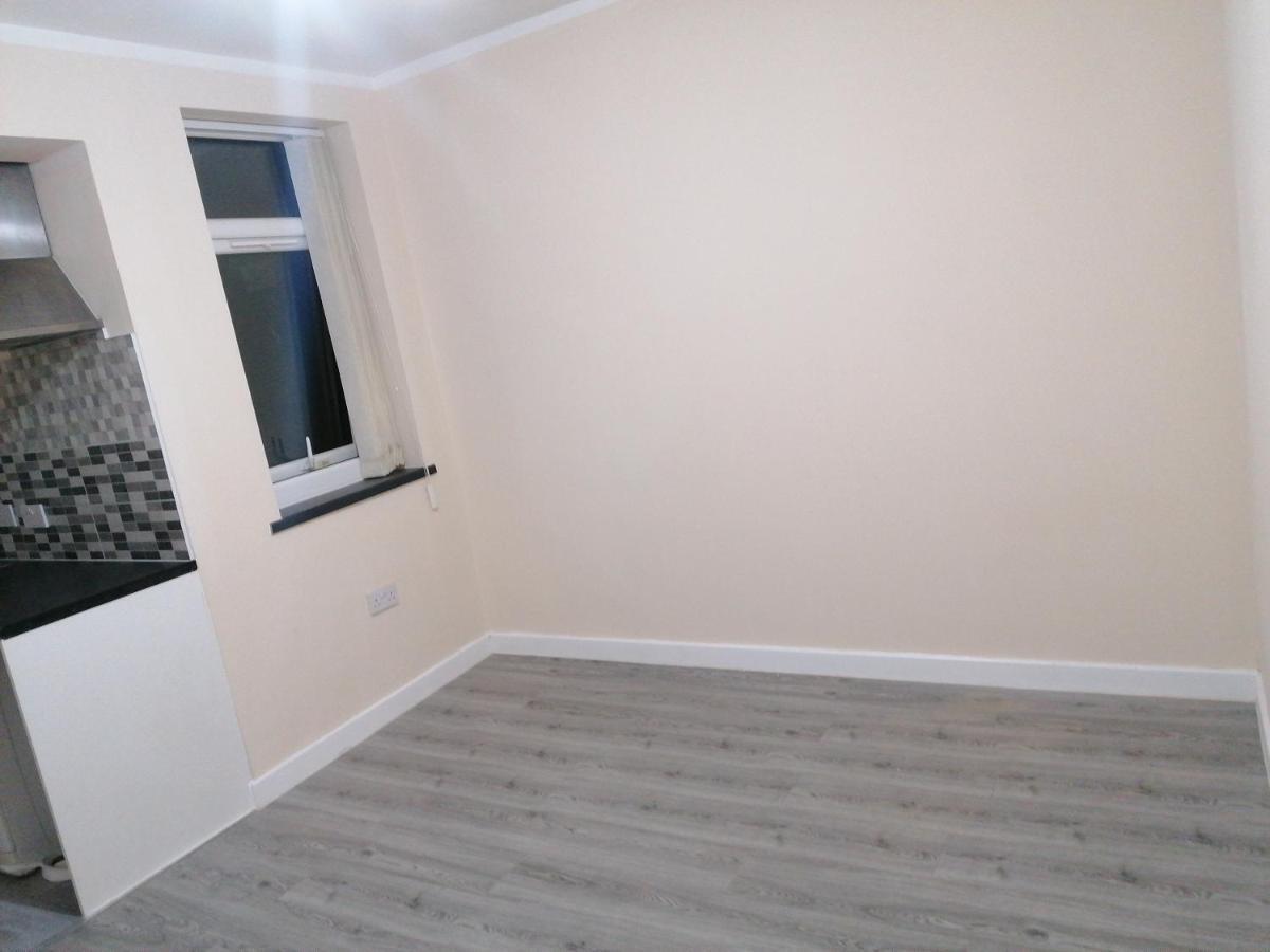 Self-Contained Studio Flat Bathrooms Kitchens Upgrade Locations To City Centre 15 Minutes Walking Distance Nottingham Universities Queen Hospitals City Hospitals Eksteriør bilde