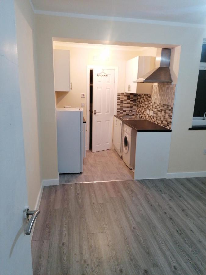 Self-Contained Studio Flat Bathrooms Kitchens Upgrade Locations To City Centre 15 Minutes Walking Distance Nottingham Universities Queen Hospitals City Hospitals Eksteriør bilde