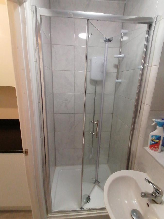 Self-Contained Studio Flat Bathrooms Kitchens Upgrade Locations To City Centre 15 Minutes Walking Distance Nottingham Universities Queen Hospitals City Hospitals Eksteriør bilde