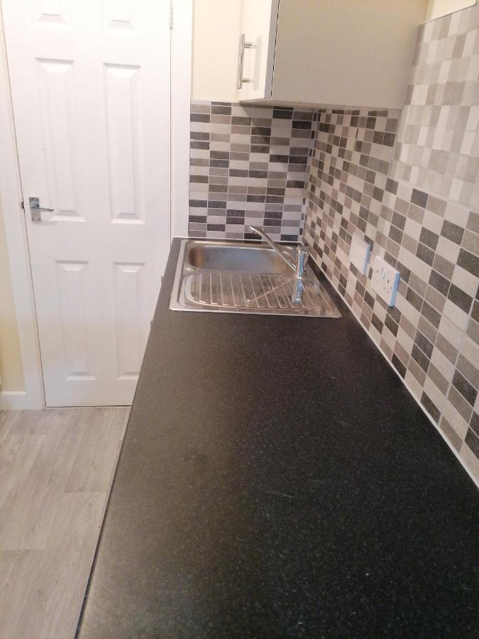 Self-Contained Studio Flat Bathrooms Kitchens Upgrade Locations To City Centre 15 Minutes Walking Distance Nottingham Universities Queen Hospitals City Hospitals Eksteriør bilde